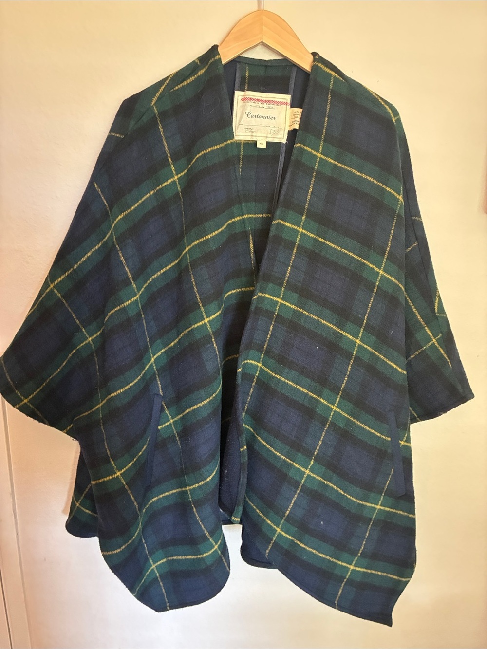 Anthropologie Cartonnier Plaid Open Front Cape Poncho Jacket Green M/L